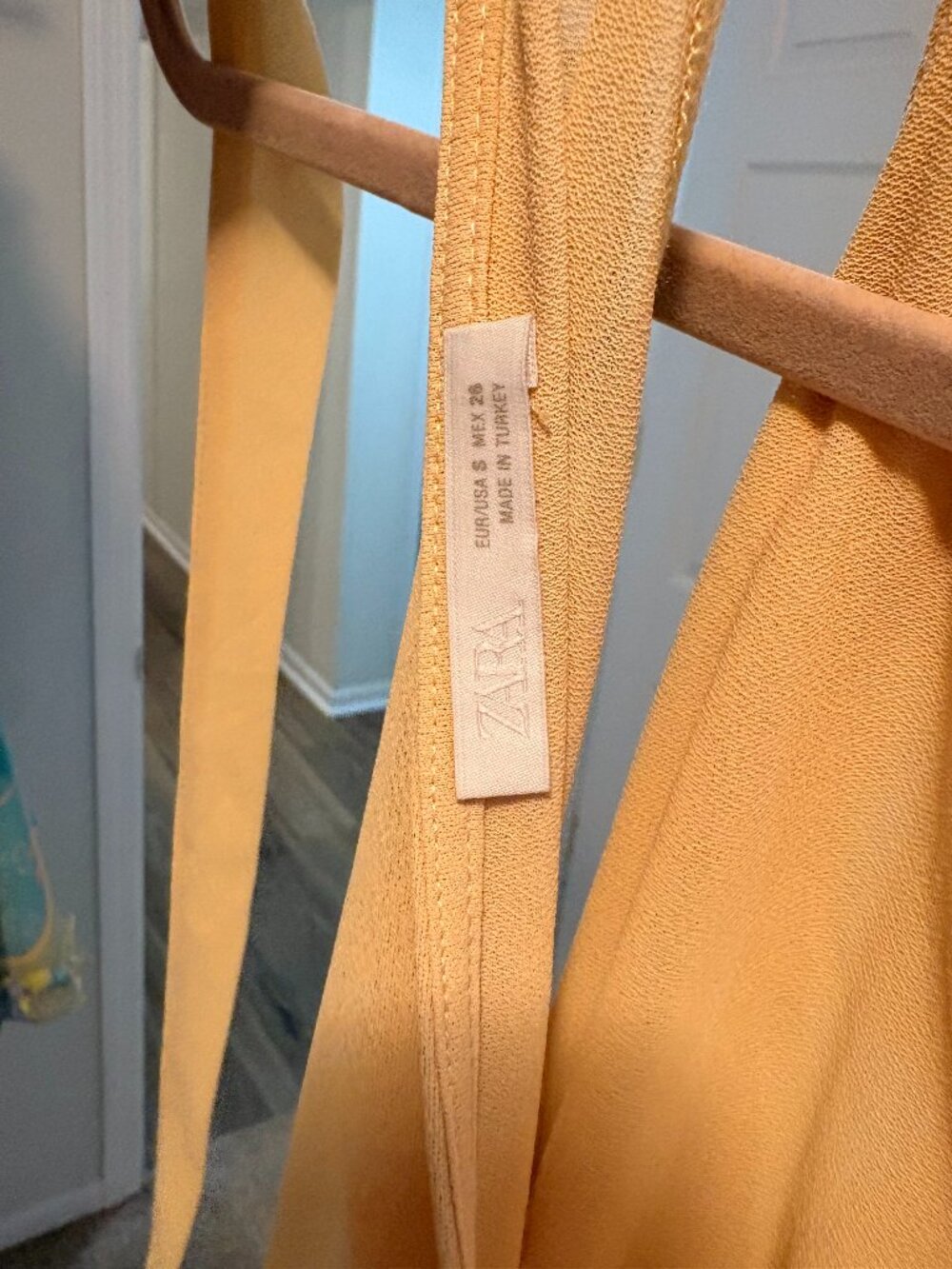 Zara Ruffle Yellow Halter Tank Top - Picture 5 of 6